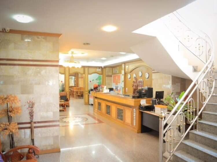 Submukda Phoomplace Hotel Mukdahan Zewnętrze zdjęcie