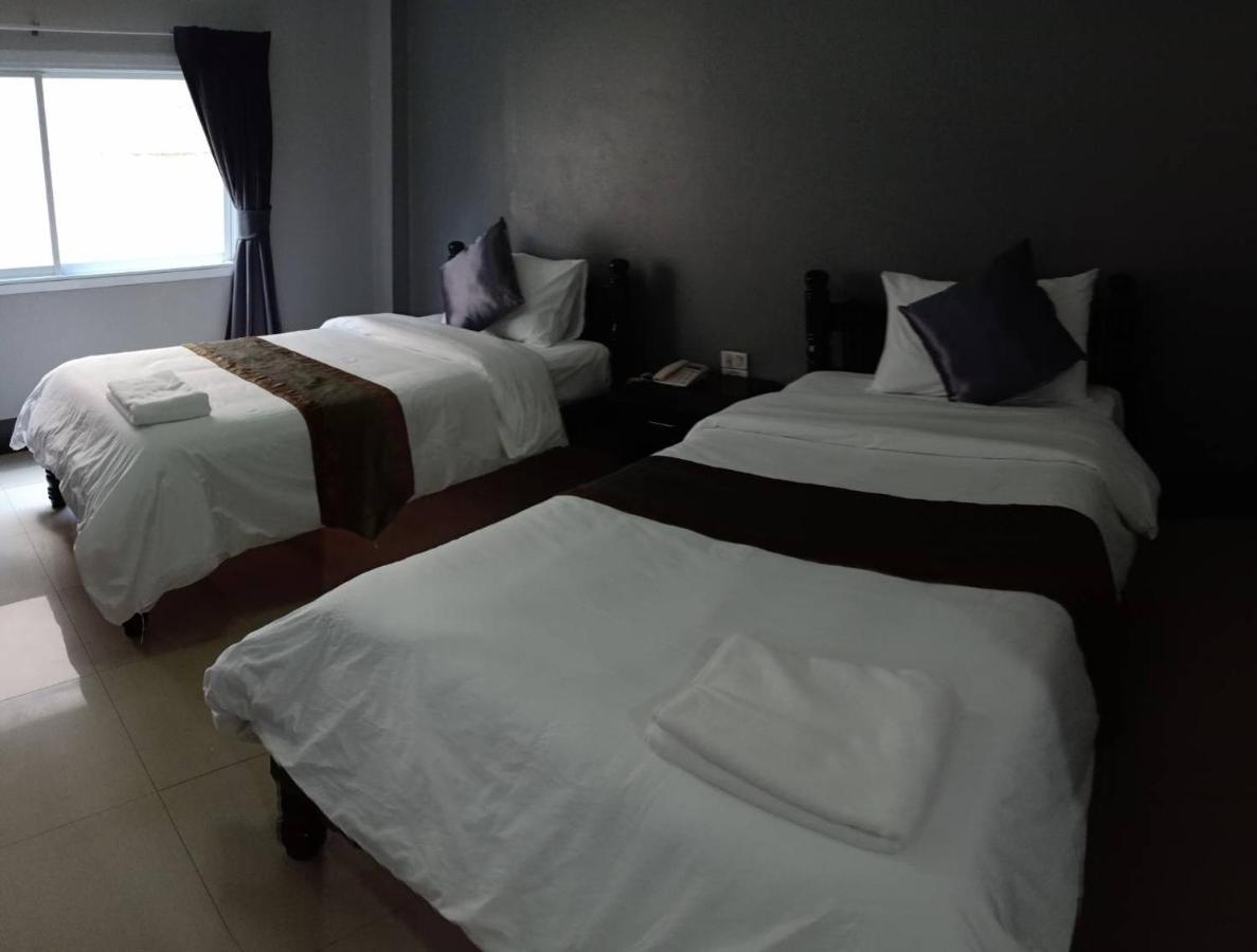 Submukda Phoomplace Hotel Mukdahan Zewnętrze zdjęcie