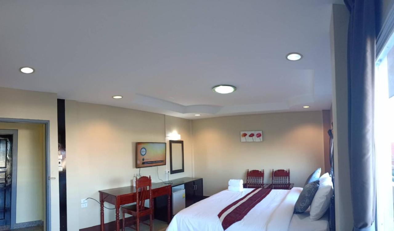 Submukda Phoomplace Hotel Mukdahan Zewnętrze zdjęcie